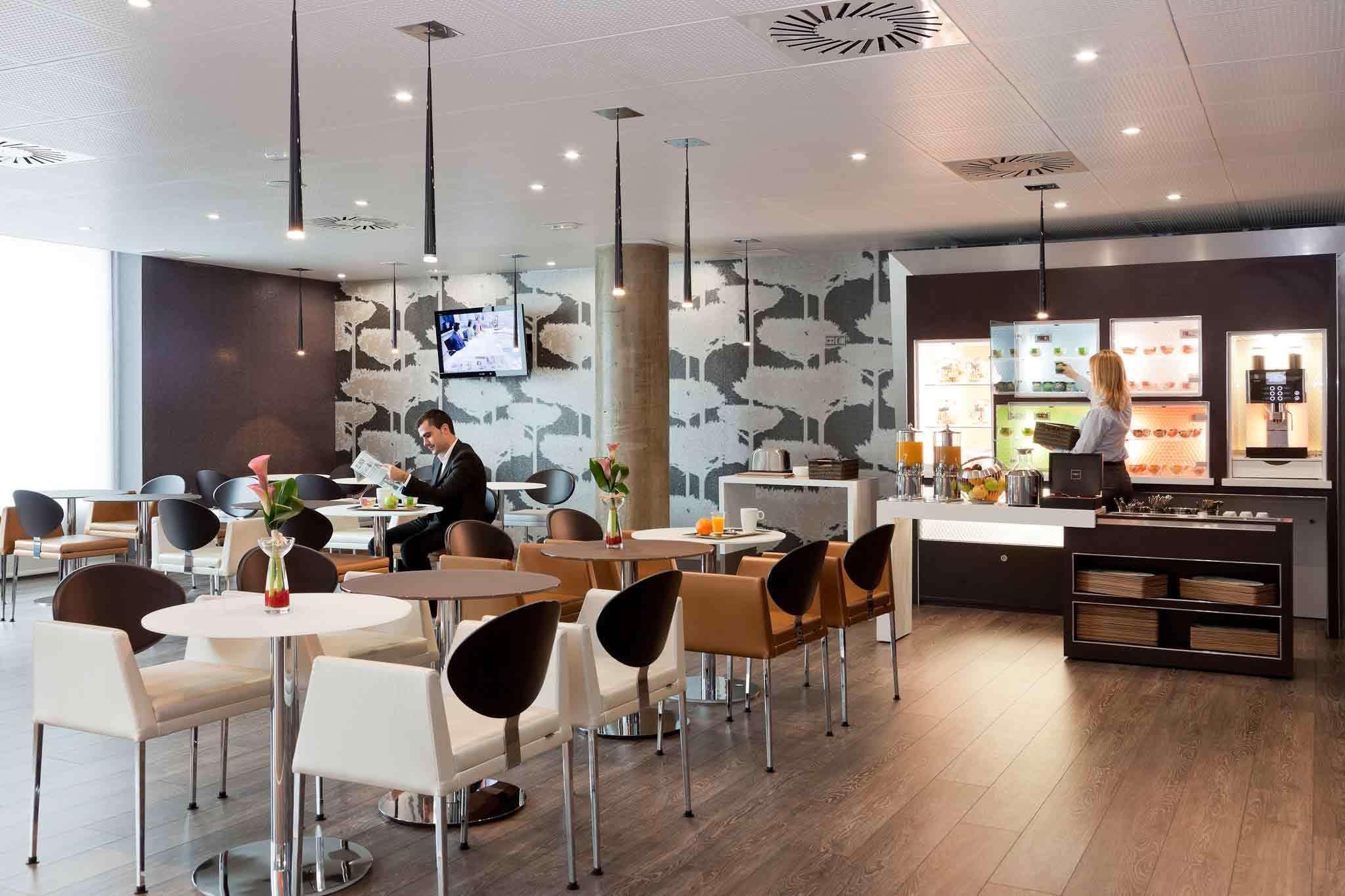 Novotel Suites Malaga Centro Ristorante foto
