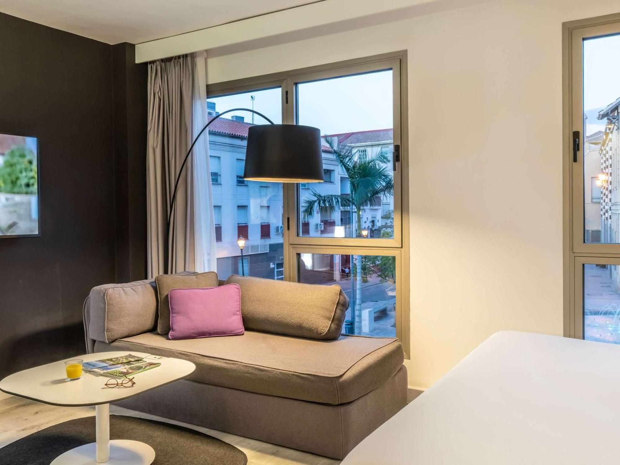 Novotel Suites Malaga Centro Esterno foto