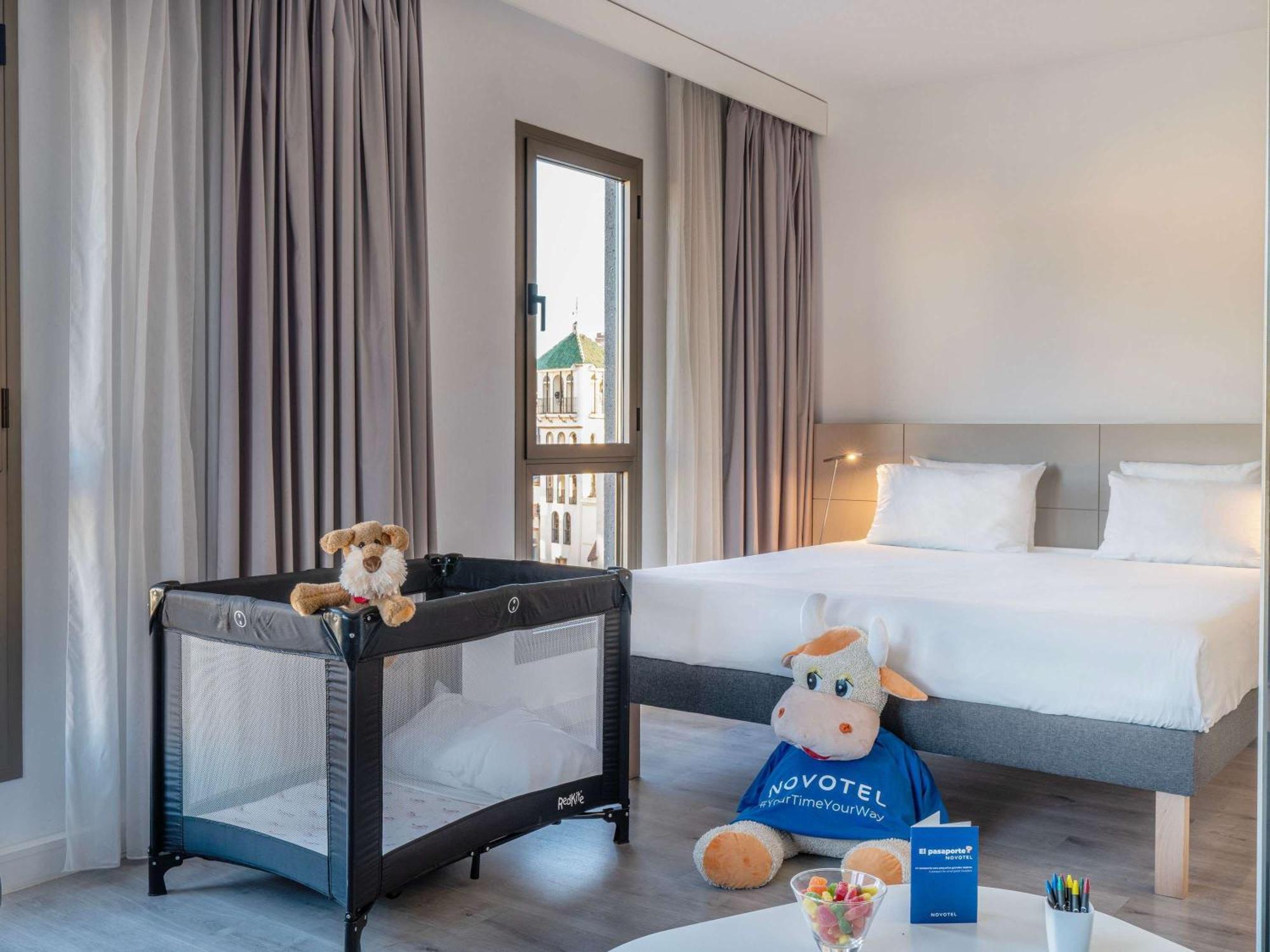 Novotel Suites Malaga Centro Esterno foto