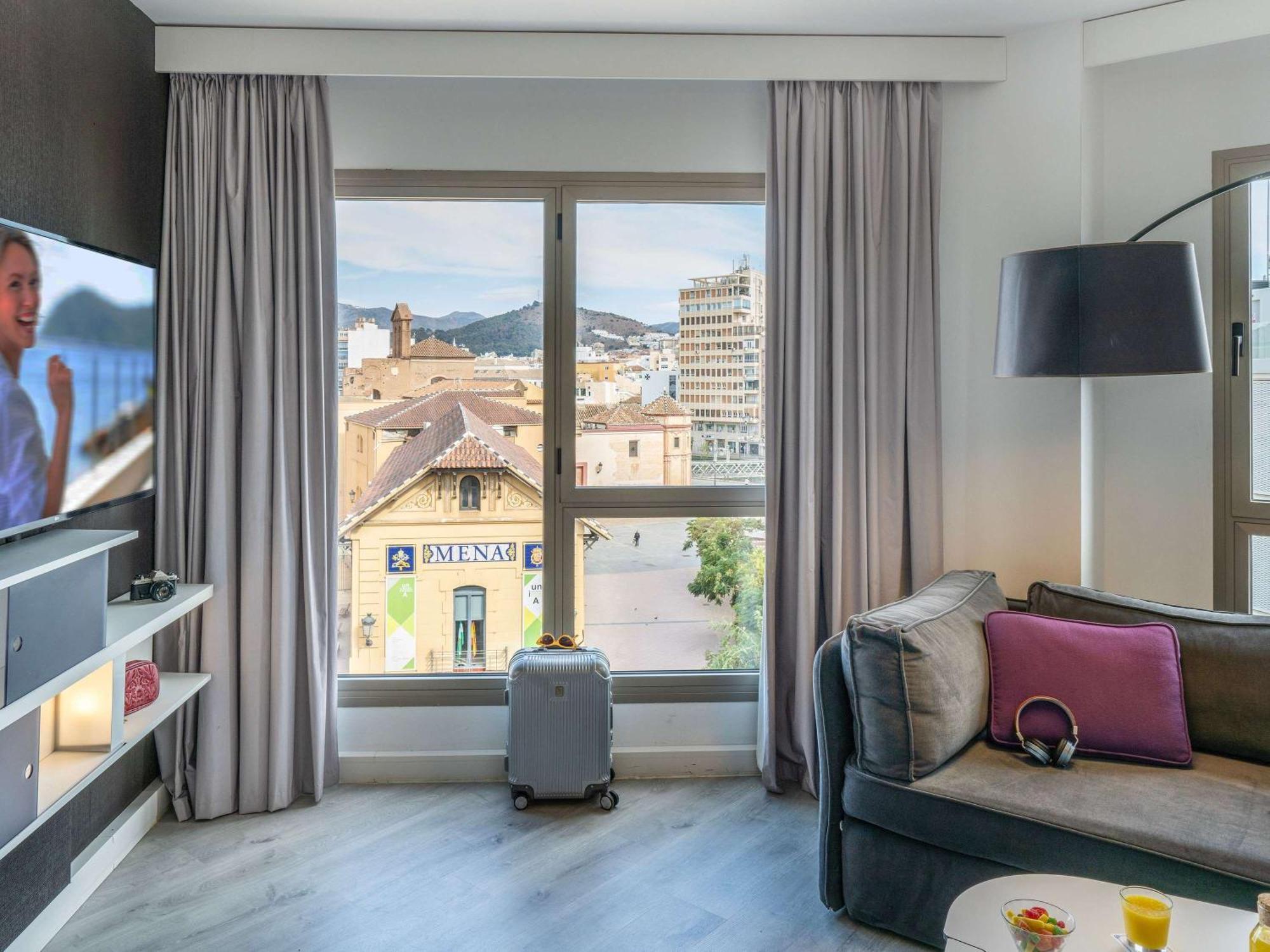 Novotel Suites Malaga Centro Esterno foto