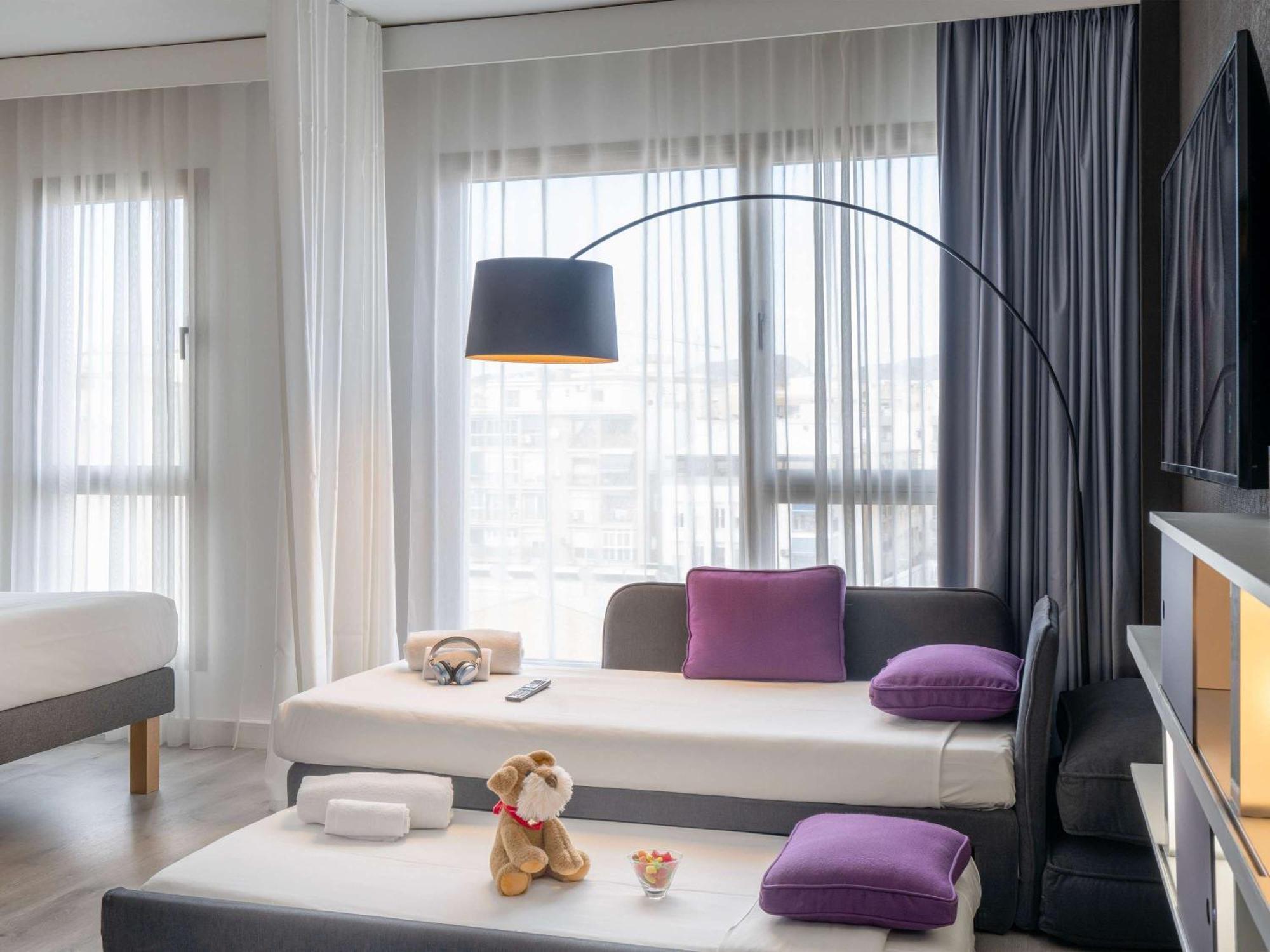 Novotel Suites Malaga Centro Esterno foto